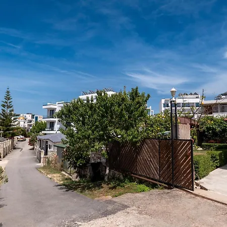 Ylli Gjika Guest house