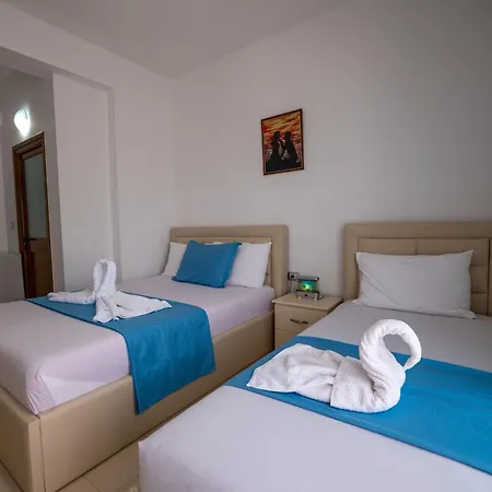 Ylli Gjika Guest house *