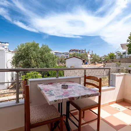 Ylli Gjika Guest house
